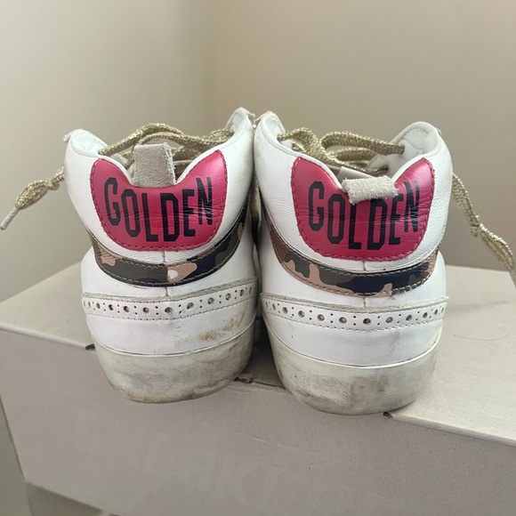 Mid Star golden goose sneakers with Camo detailing and burgundy backs! - Picture 4 of 6